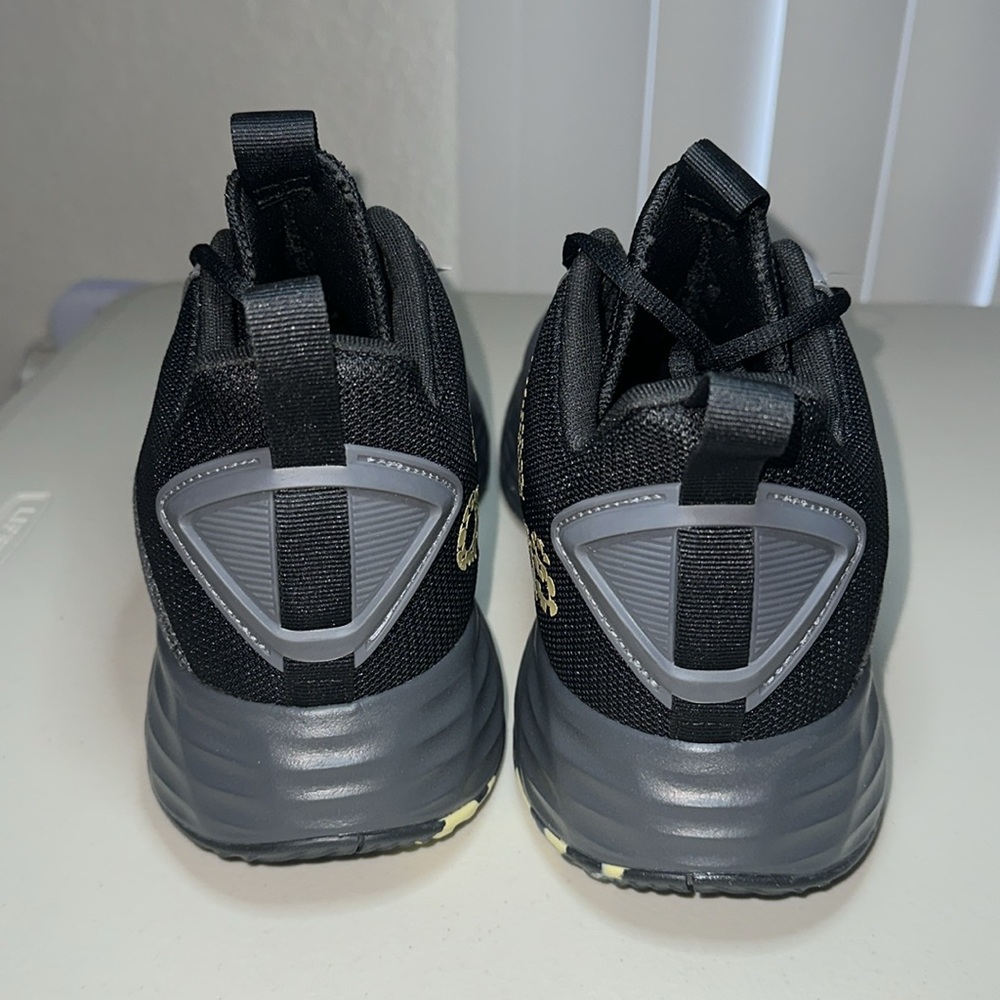 ADIDAS OWNTHEGAME 2.0 NEW, size 13, very comfy, last one! GW5483 - Picture 4 of 8